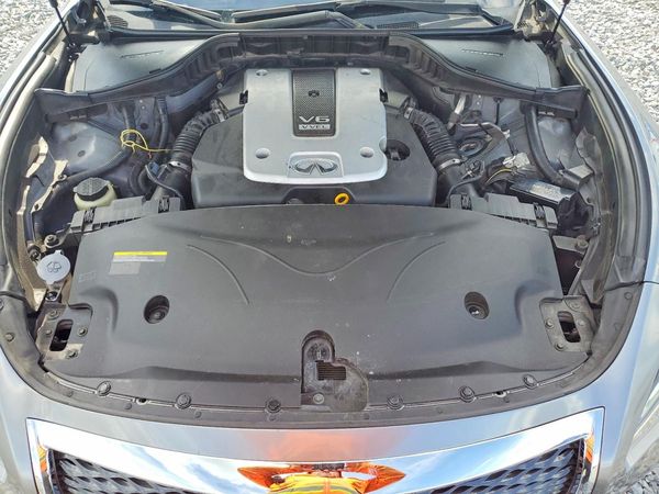 2016 INFINITI Q70
