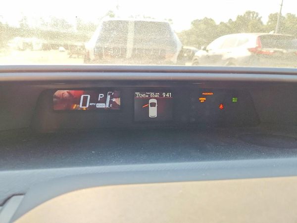2016 TOYOTA PRIUS