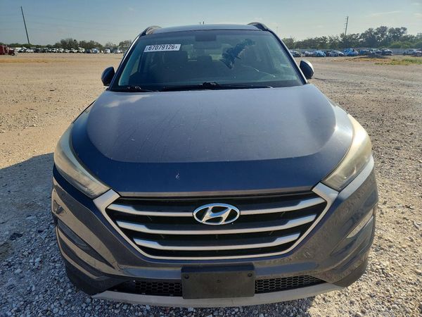2017 HYUNDAI TUCSON