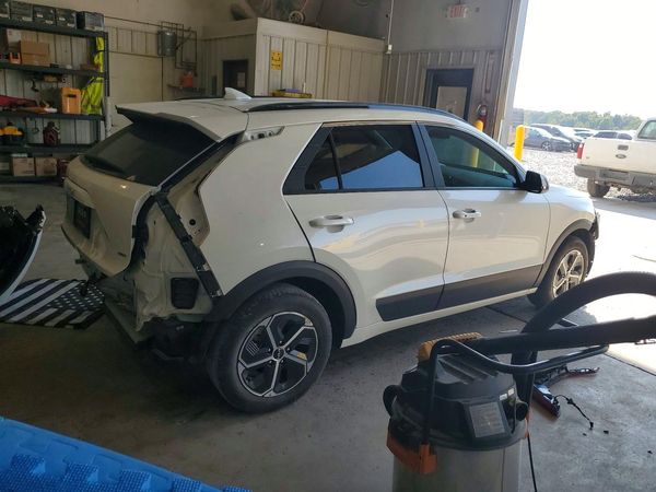 2024 KIA NIRO
