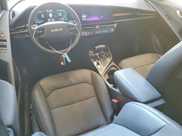 2024 KIA NIRO