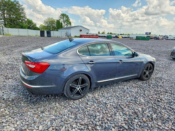 2015 KIA CADENZA