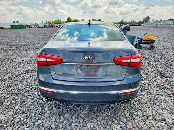 2015 KIA CADENZA