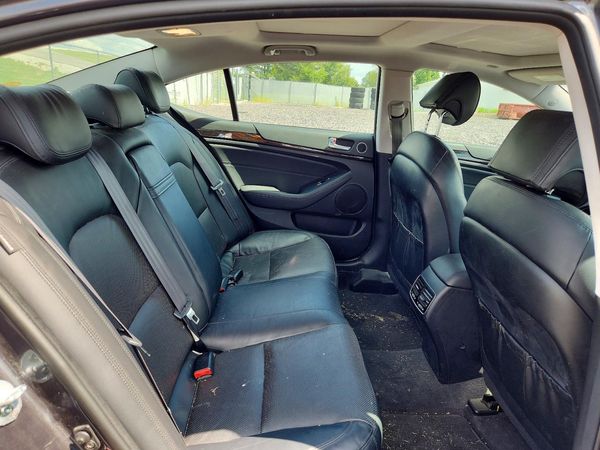 2015 KIA CADENZA