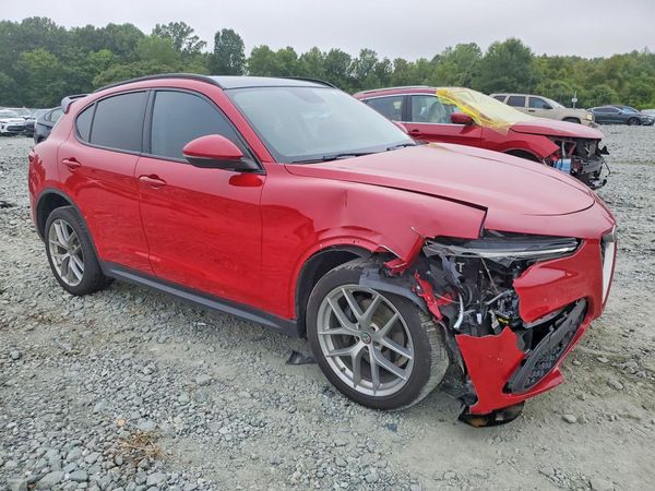 2018 ALFA ROMEO STELVIO
