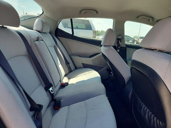 2015 KIA OPTIMA GL - Middle-low