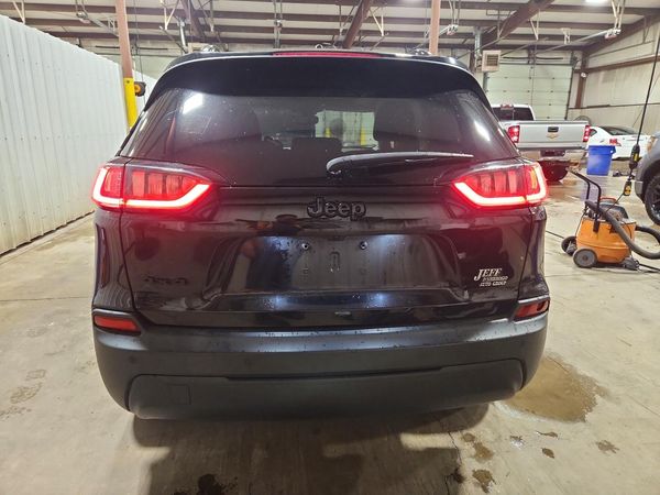 2023 JEEP CHEROKEE
