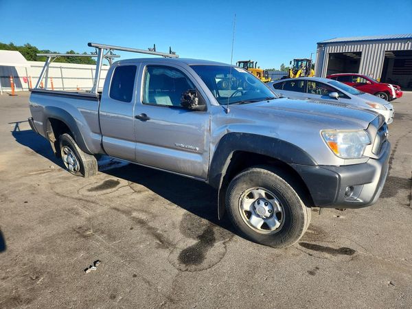 2015 TOYOTA TACOMA Delux Grade