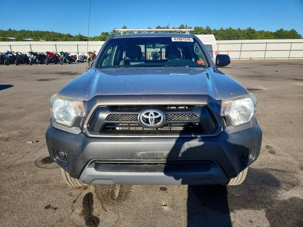 2015 TOYOTA TACOMA Delux Grade