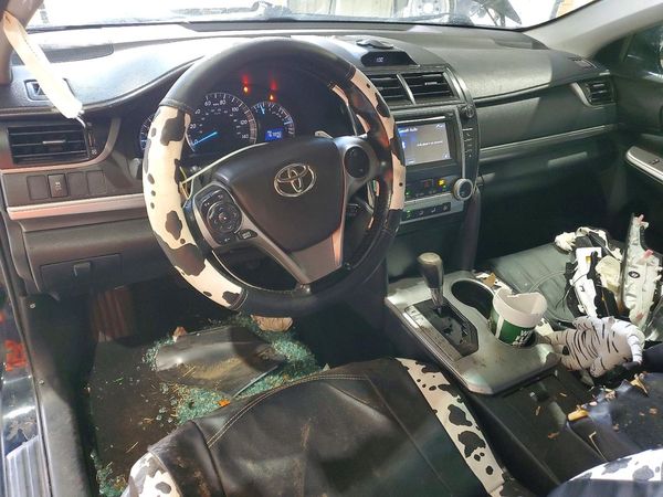 2014 TOYOTA CAMRY