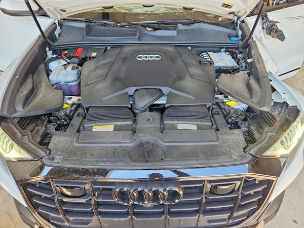 2022 AUDI Q8