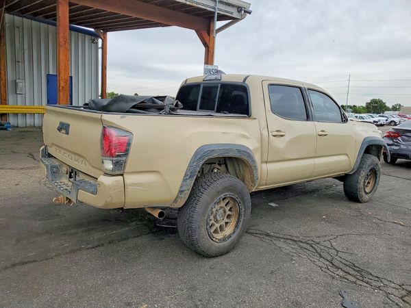 2016 TOYOTA TACOMA