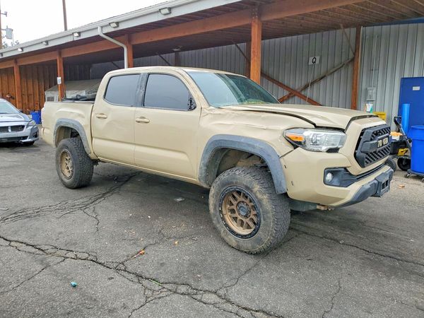 2016 TOYOTA TACOMA