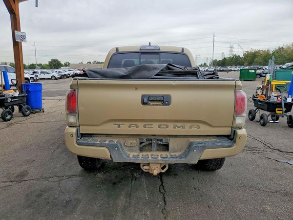 2016 TOYOTA TACOMA