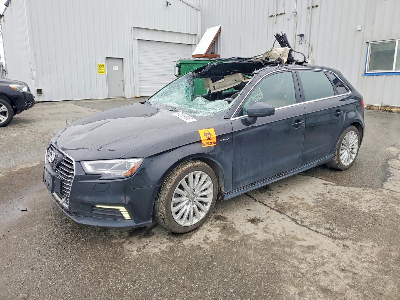 2017 AUDI A3 e-tron Premium Plus