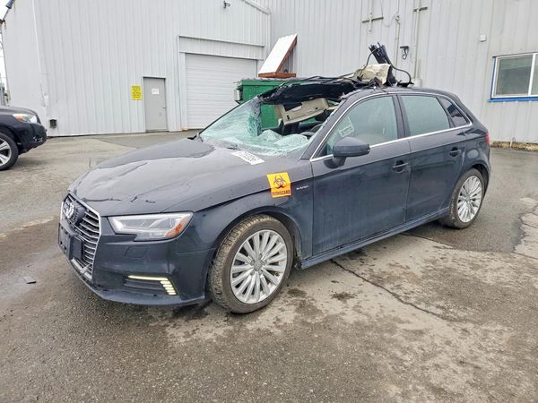 2017 AUDI A3 e-tron Premium Plus