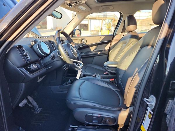 2019 MINI COOPER