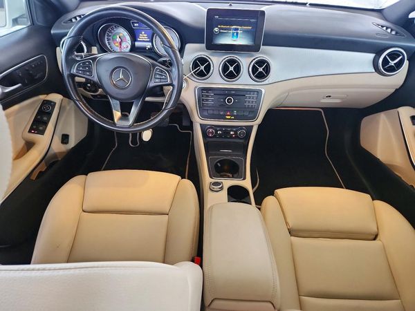 2017 MERCEDES-BENZ GLA GLA250