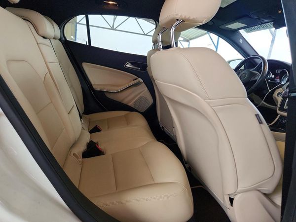 2017 MERCEDES-BENZ GLA GLA250