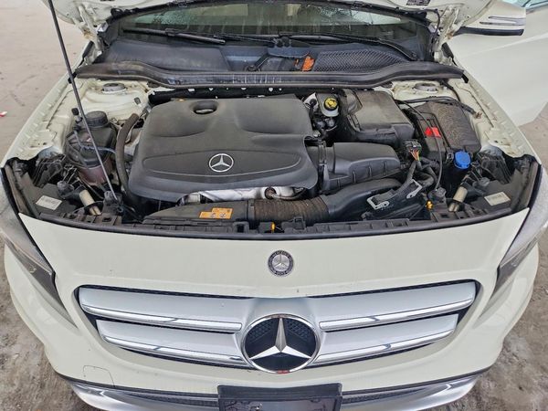2017 MERCEDES-BENZ GLA GLA250