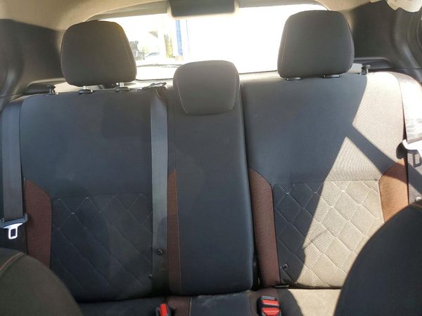 2019 NISSAN KICKS