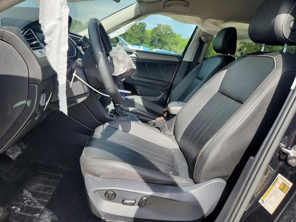 2022 VOLKSWAGEN TIGUAN SE — DENT