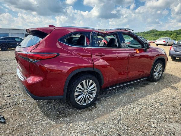 2022 TOYOTA HIGHLANDER Platinum