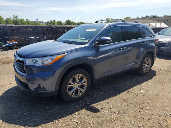 2015 TOYOTA HIGHLANDER