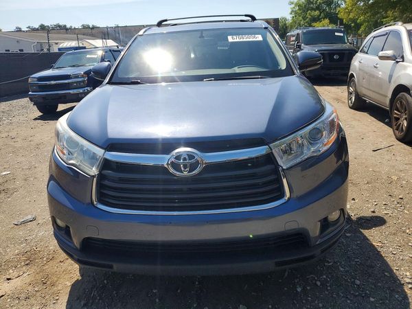 2015 TOYOTA HIGHLANDER