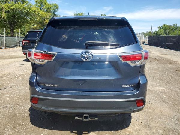 2015 TOYOTA HIGHLANDER