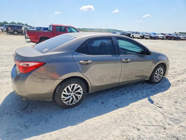 2017 TOYOTA COROLLA