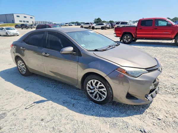 2017 TOYOTA COROLLA