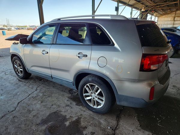 2015 KIA SORENTO GL