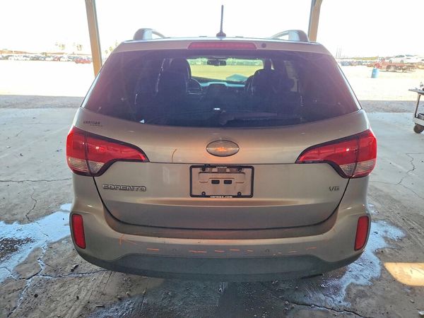 2015 KIA SORENTO GL