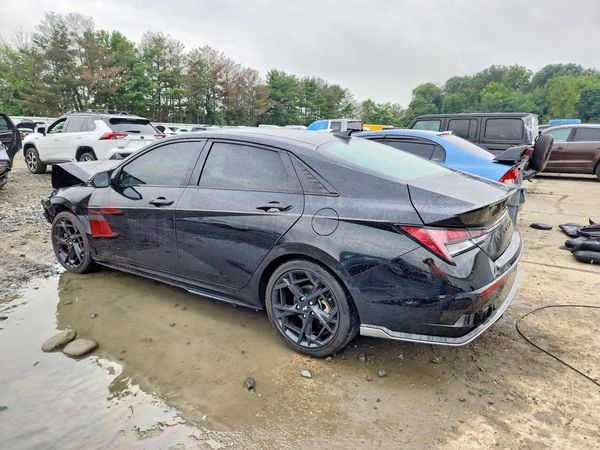 2024 HYUNDAI ELANTRA