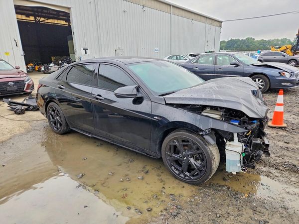 2024 HYUNDAI ELANTRA