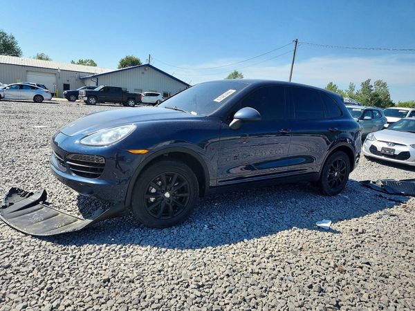 2013 PORSCHE CAYENNE