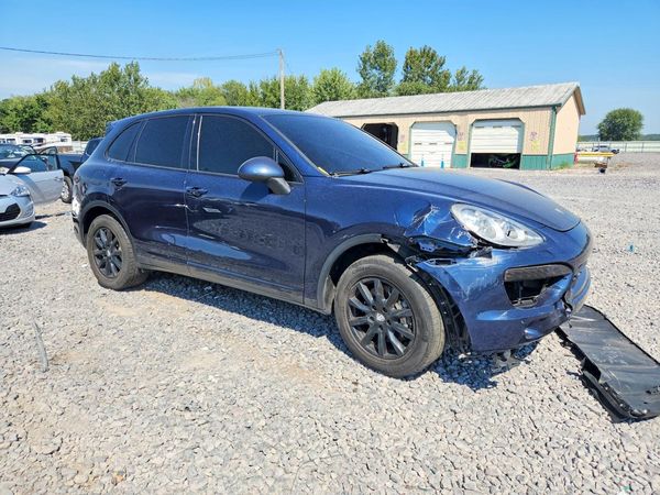 2013 PORSCHE CAYENNE