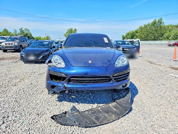 2013 PORSCHE CAYENNE