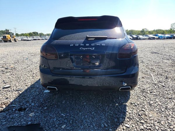 2013 PORSCHE CAYENNE