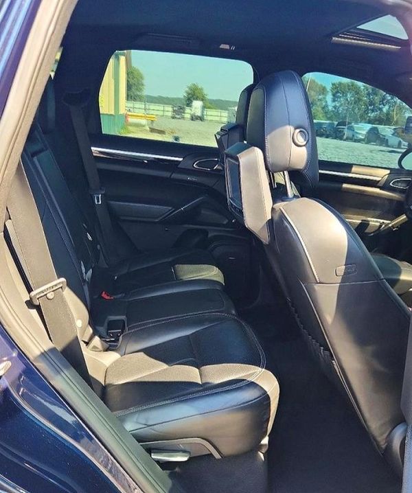 2013 PORSCHE CAYENNE
