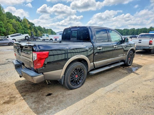 2018 NISSAN TITAN