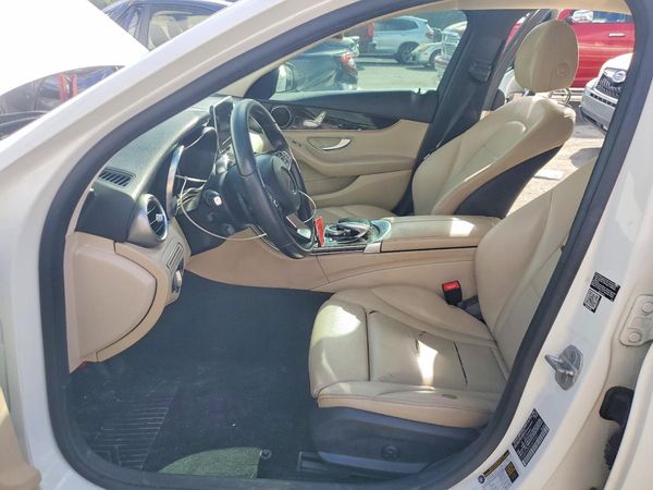2015 MERCEDES-BENZ C 4-MATIC — DENT