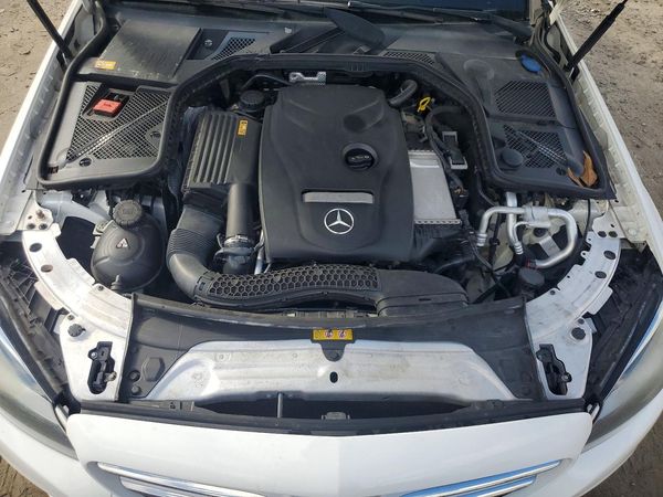 2015 MERCEDES-BENZ C 4-MATIC — Engine bay