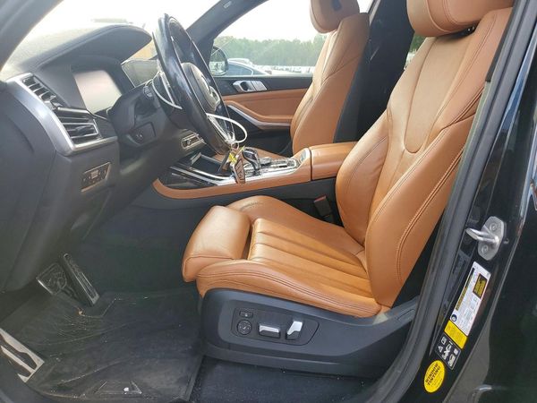 2022 BMW X7 — DENT