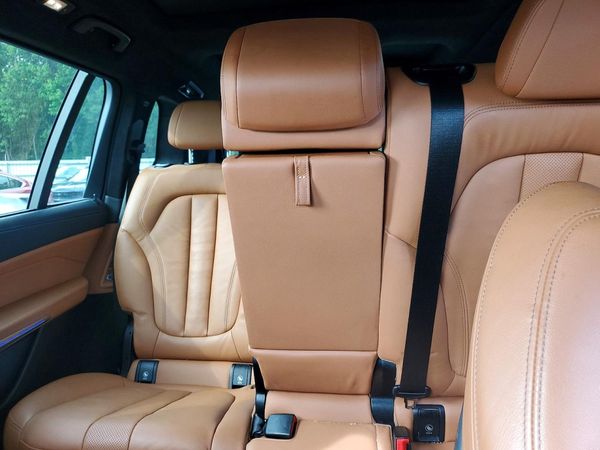 2022 BMW X7 — SUVN