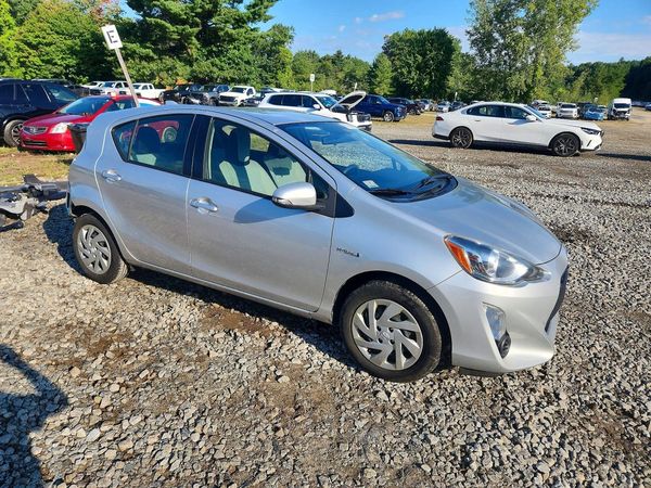 2015 TOYOTA PRIUS