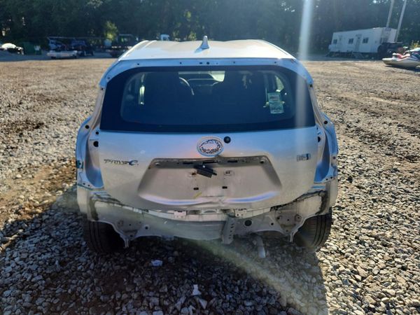2015 TOYOTA PRIUS