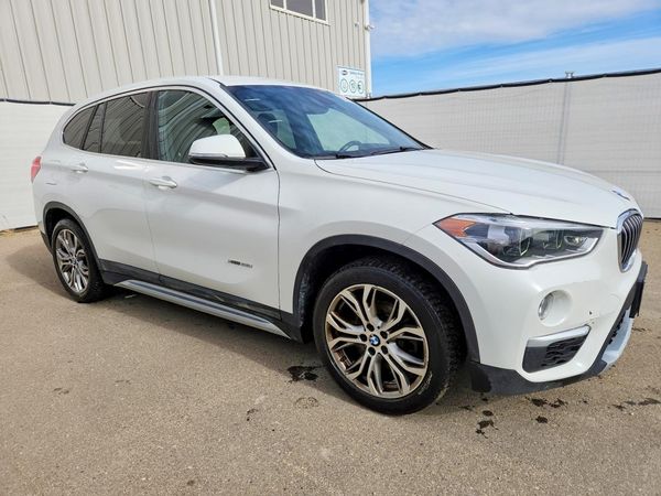 2018 BMW X1 xDrive28i — Passenger 3/4
