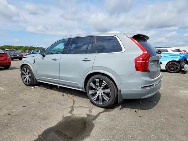 2024 VOLVO XC90